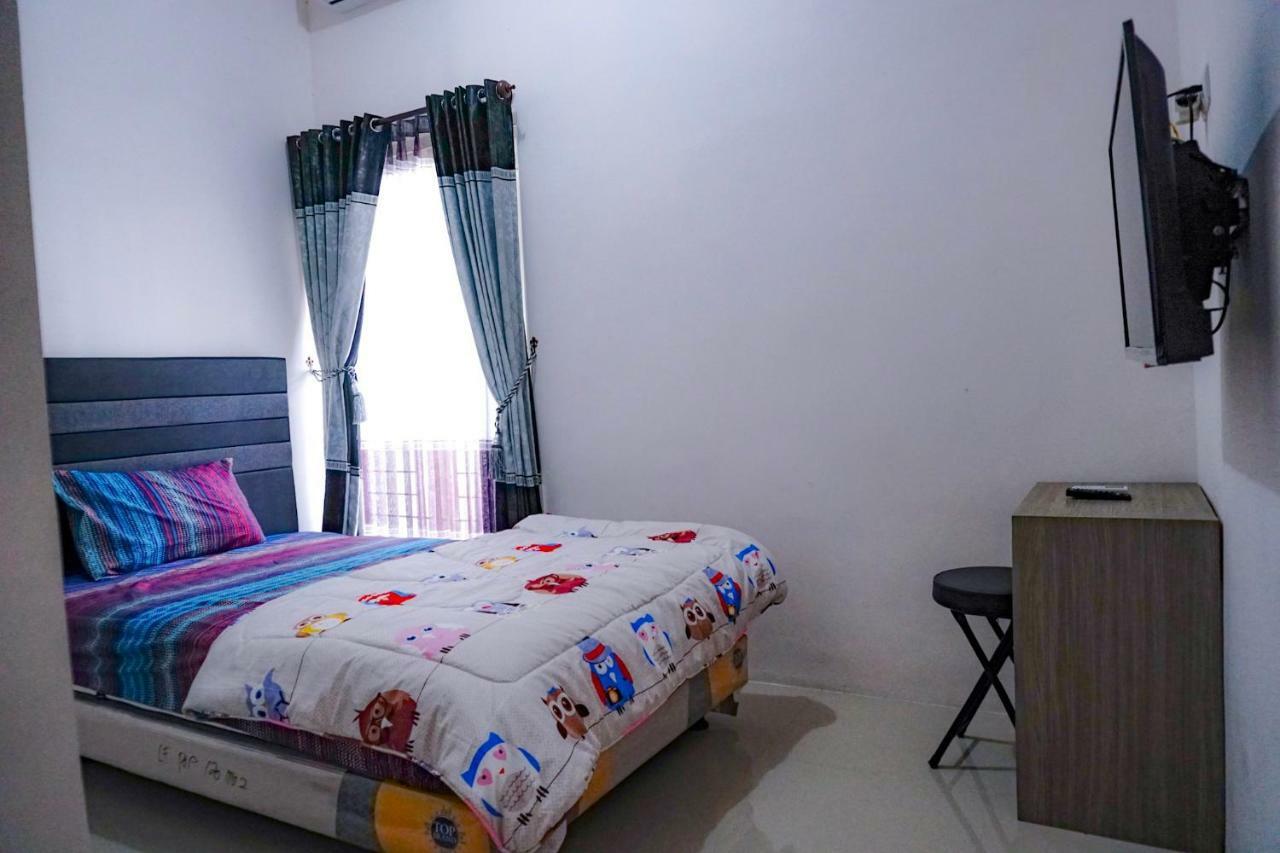 Surabaya Homey Near Juanda Airport Syariah Sedati エクステリア 写真